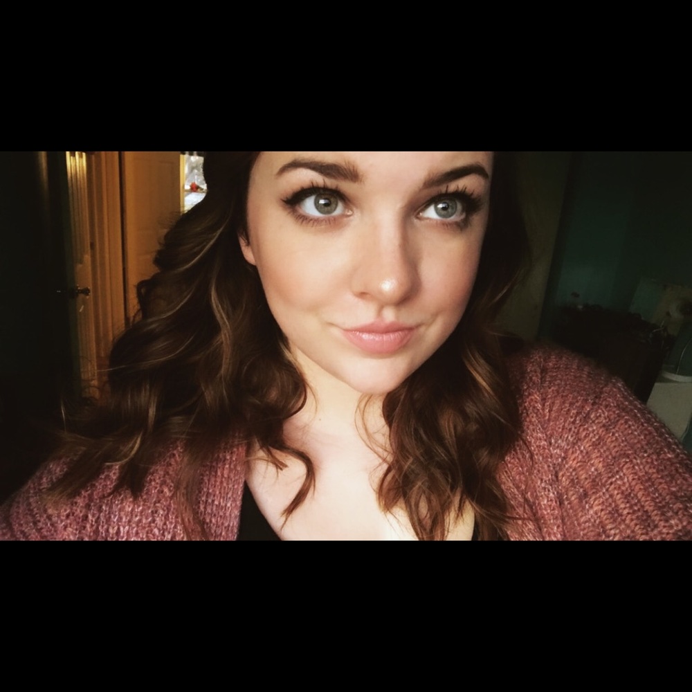 Meet your Posher, Laurel